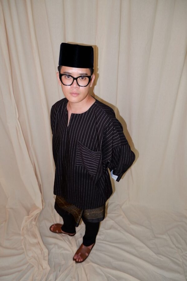 HAMKA JALUR IN HITAM PEKAT